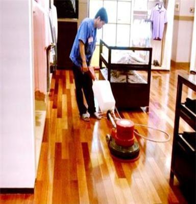 無錫地毯清洗與保潔服務全攻略 專業(yè)讓生活更潔凈